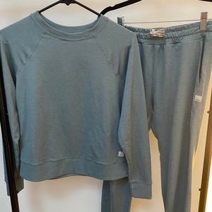 Vuori Bundle Shade Heather - Longsleeve Halo Crew & Performance Jogger Long